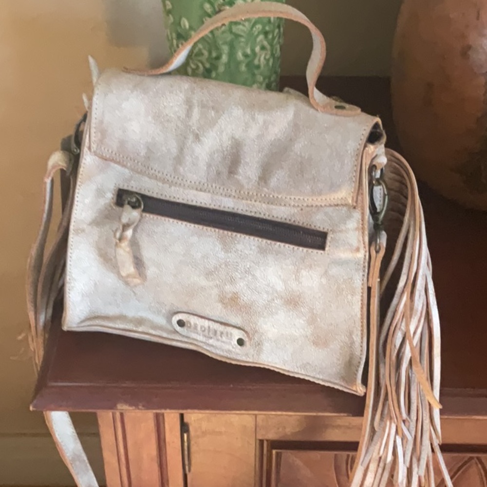 Hidden Nectar Lux Fringe BED|STU Bag - Picture 2 of 4